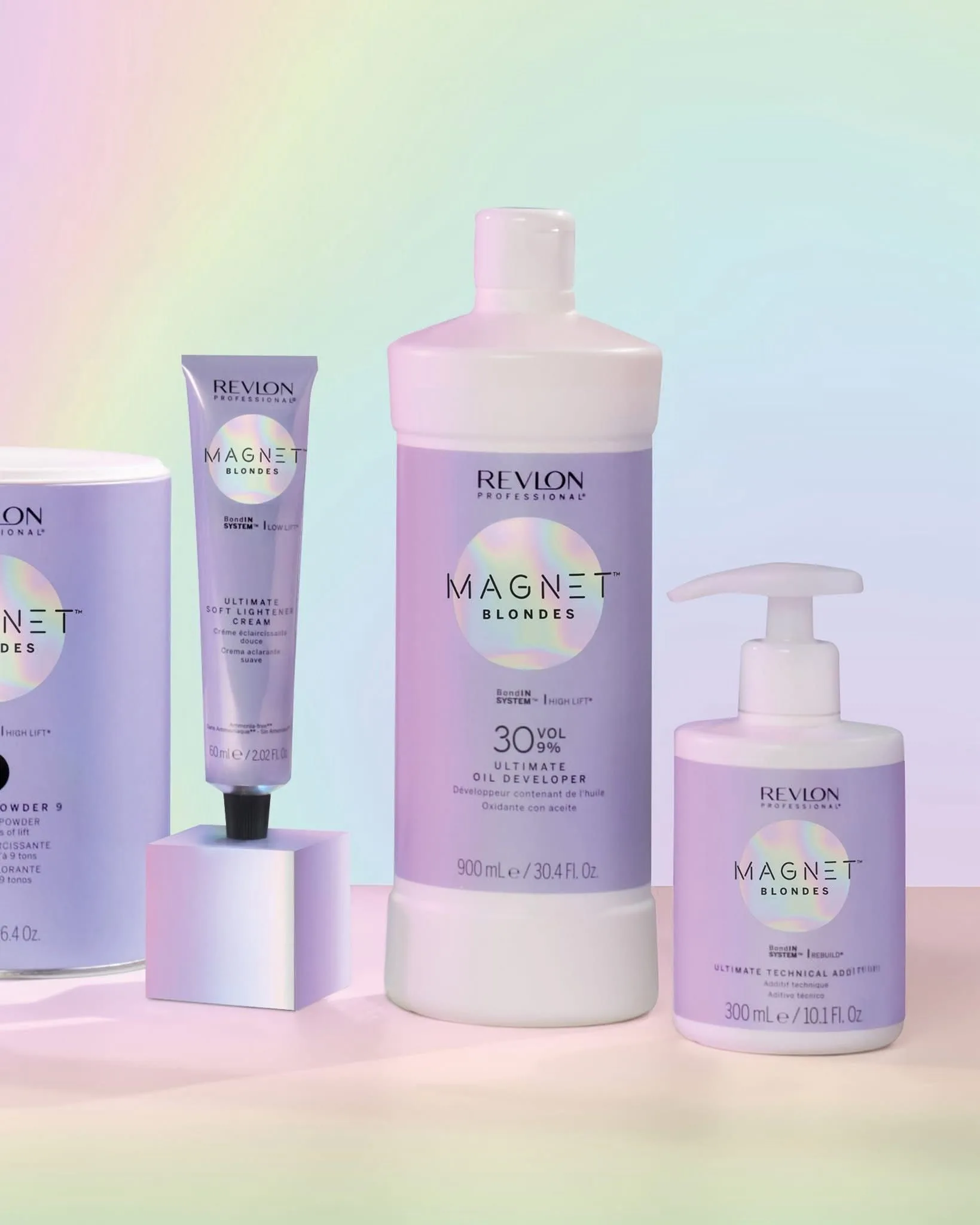 Profesjonalne produkty Revlon Professional Magnet Blondes używane w salonie Danex